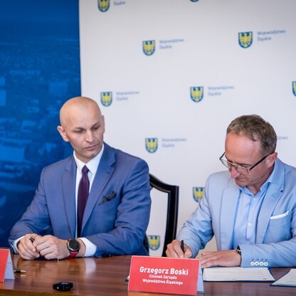 Podpisanie listów intencyjnych w sprawie organizacji Mistrzostw Świata w Piłce Ręcznej Mężczyzn do lat 21. fot. Tomasz Żak / UMWS