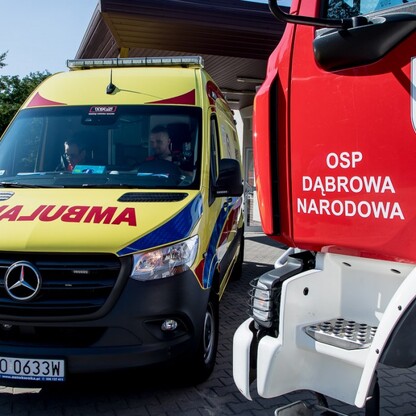 Podpisanie umowy w stacji pogotowia ratunkowego w Jaworznie. fot. Tomasz Żak / UMWS