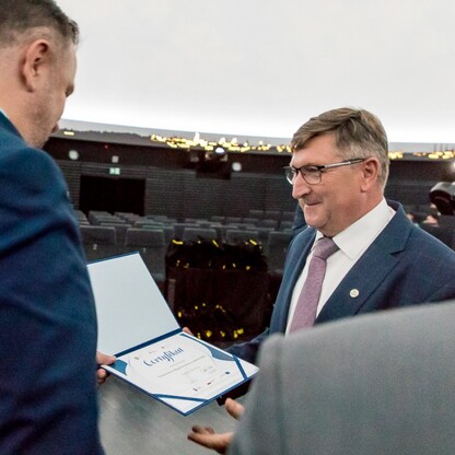 Wręczenie certyfikaty dla gmin w ramach projektu 