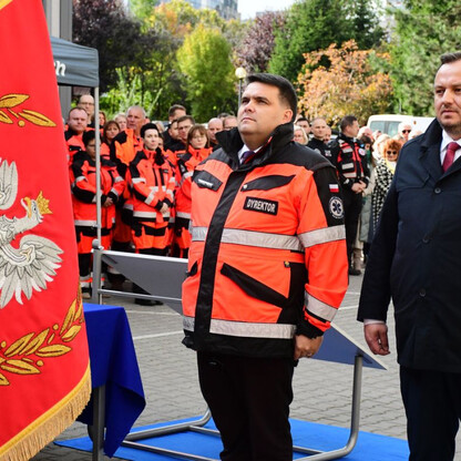 Nadanie sztandaru Wojewódzkiemu Pogotowiu Ratunkowemu w Katowicach. fot. Patryk Pyrlik / UMWS