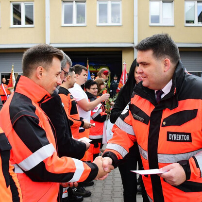 Nadanie sztandaru Wojewódzkiemu Pogotowiu Ratunkowemu w Katowicach. fot. Patryk Pyrlik / UMWS