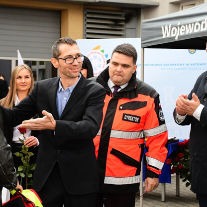 Nadanie sztandaru Wojewódzkiemu Pogotowiu Ratunkowemu w Katowicach. fot. Patryk Pyrlik / UMWS