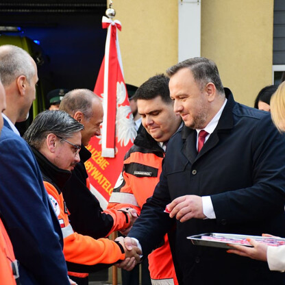 Nadanie sztandaru Wojewódzkiemu Pogotowiu Ratunkowemu w Katowicach. fot. Patryk Pyrlik / UMWS