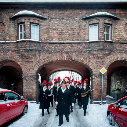 Górnicza orkiestra w katowickiej dzielnicy Nikiszowiec. fot. Tomasz Żak / UMWS