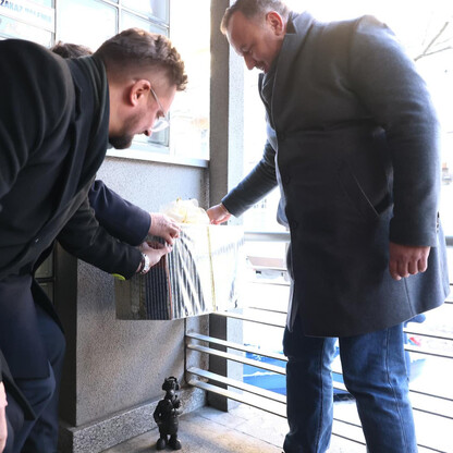 Uroczyste odsłonięcie Beboka Radia Katowice. fot. Andrzej Grygiel / UMWS