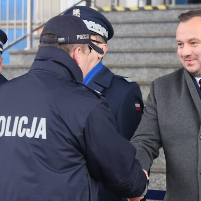 Garnizon śląskiej policji otrzymał hybrydowe radiowozy. fot. Andrzej Grygiel / UMWS