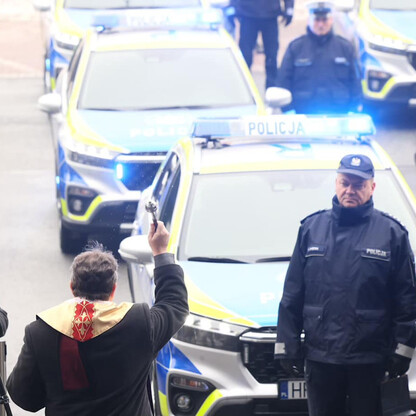 Garnizon śląskiej policji otrzymał hybrydowe radiowozy. fot. Andrzej Grygiel / UMWS
