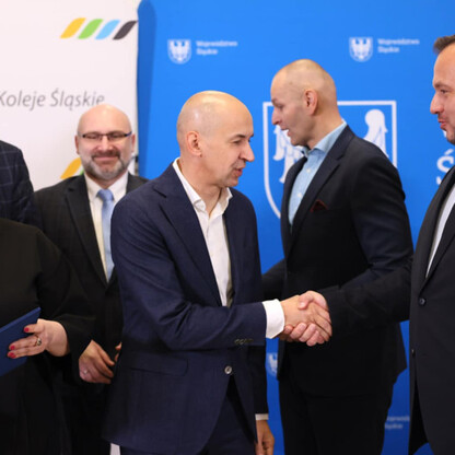 Podpisanie porozumienia w sprawie zintegrowanego systemu taryfowo-biletowego. fot. Andrzej Grygiel / UMWS