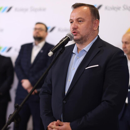 Podpisanie porozumienia w sprawie zintegrowanego systemu taryfowo-biletowego. fot. Andrzej Grygiel / UMWS