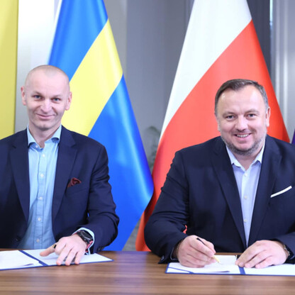 Podpisanie porozumienia w sprawie zintegrowanego systemu taryfowo-biletowego. fot. Andrzej Grygiel / UMWS