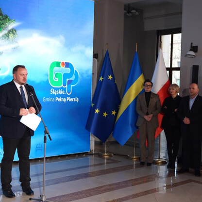 Inauguracja drugiej edycji Marszałkowskiego Programu Poprawy Jakości Powietrza w Śląsku. (wygenerowano przez AI)