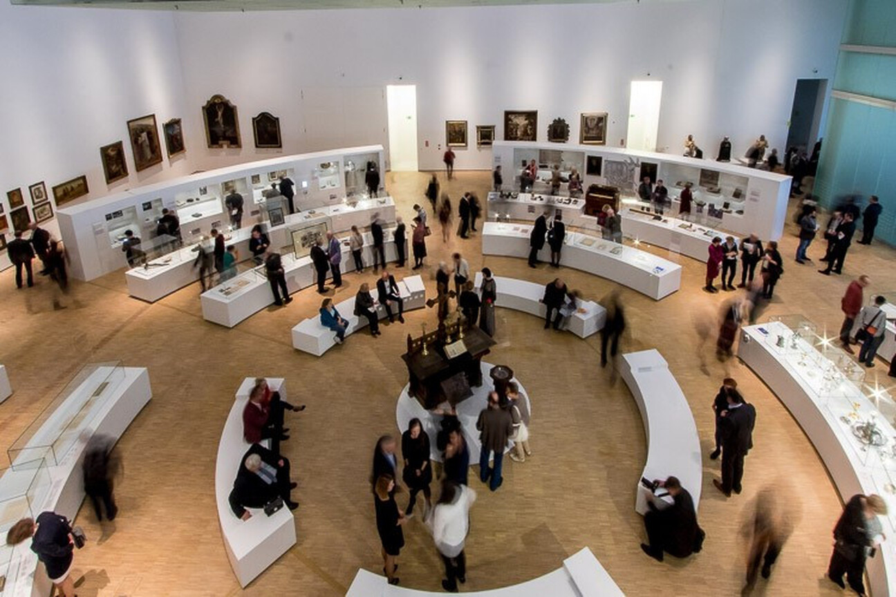 Śląskie Muzeum w Katowicach: wystawa i nagroda honorowa (wygenerowano przez AI)