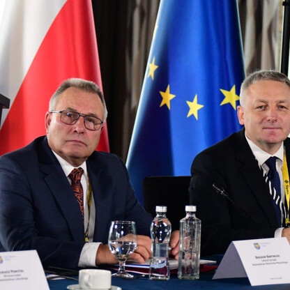 Regionalne spotkanie o polityce edukacyjnej i ekologicznej w Śląsku. (wygenerowano przez AI)