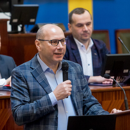 Zespoł Geodetów Województw w Katowicach, spotkanie o tematyce geodezyjnej i technicznej. (wygenerowano przez AI)