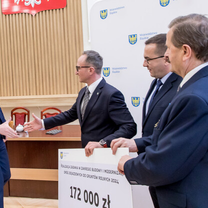 Dofinansowanie na drogi dojazdowe do gruntów rolnych - subregion północny. fot. Tomasz Żak / UMWS