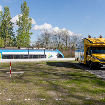 Katowickie Centrum Onkologii wzbogaciło się o ekologiczny parking, fot. Tomasz Żak / UMWS