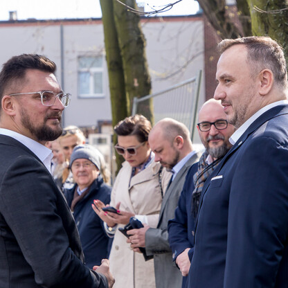 Katowickie Centrum Onkologii wzbogaciło się o ekologiczny parking, fot. Tomasz Żak / UMWS