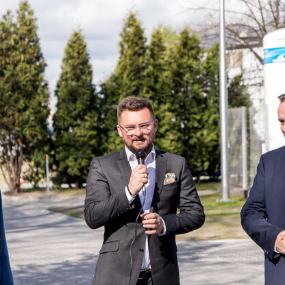 Katowickie Centrum Onkologii wzbogaciło się o ekologiczny parking, fot. Tomasz Żak / UMWS