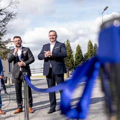Katowickie Centrum Onkologii wzbogaciło się o ekologiczny parking, fot. Tomasz Żak / UMWS