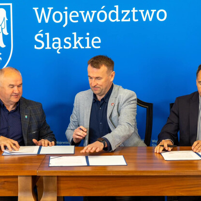 Podpisanie umowy. fot. Andrzej Grygiel / UMWS