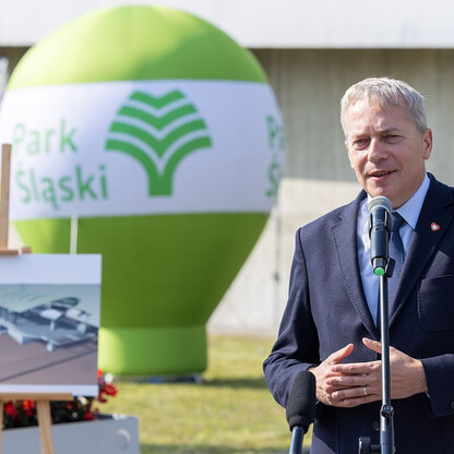 Podpisanie umowy na realizację trzeciego odcinka Kolei Linowej Elka. fot. Andrzej Grygiel / UMWS