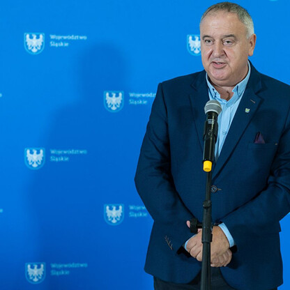 Wręczone dotacje dla 22 gmin z przeznaczeniem dla Ochotniczych Straży Pożarnych. fot. Andrzej Grygiel / UMWS