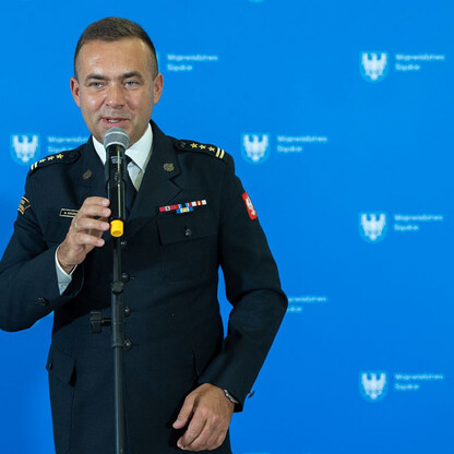 Wręczone dotacje dla 22 gmin z przeznaczeniem dla Ochotniczych Straży Pożarnych. fot. Andrzej Grygiel / UMWS