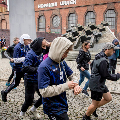 XIX Bieg ku Czci Męczenników Stanu Wojennego. fot. Tomasz Żak / UMWS