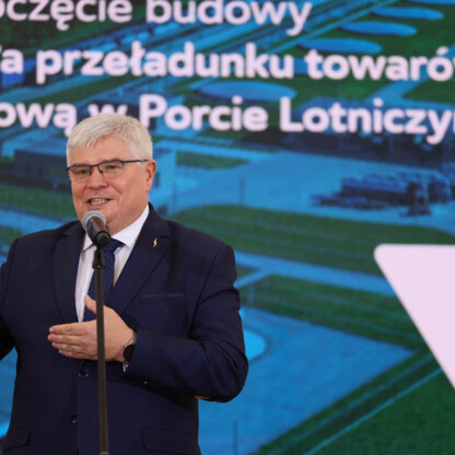 Airport Katowice z multimodalnym węzłem przeładunkowym . fot. Andrzej Grygiel / UMWS