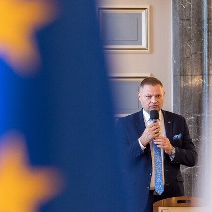 Wręczenie listów gratulacyjne beneficjentom, którzy uzyskali dofinansowanie ze środków Funduszu Sprawiedliwej Transformacji. fot. Tomasz Żak / UMWS