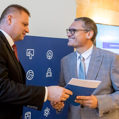 Wręczenie listów gratulacyjnych dla działania 07.02 Aktywna Integracja. fot. Tomasz Żak / UMWS