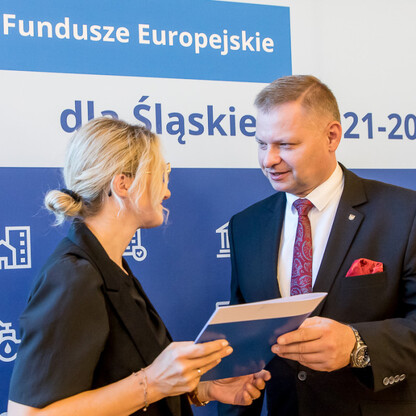 Wręczenie listów gratulacyjnych dla działania 07.02 Aktywna Integracja. fot. Tomasz Żak / UMWS
