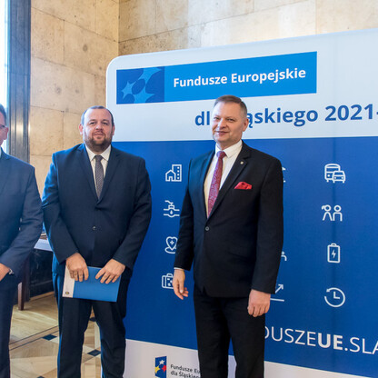 Wręczenie listów gratulacyjnych dla działania 07.02 Aktywna Integracja. fot. Tomasz Żak / UMWS