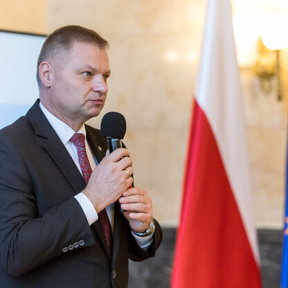 Wręczenie listów gratulacyjnych dla działania 07.02 Aktywna Integracja. fot. Tomasz Żak / UMWS