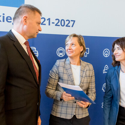 Wręczenie listów gratulacyjnych dla działania 07.02 Aktywna Integracja. fot. Tomasz Żak / UMWS