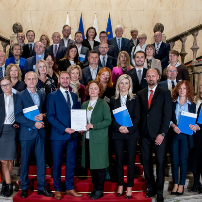 Wręczenie listów gratulacyjnych. fot. Tomasz Żak / UMWS