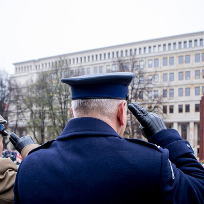 Uroczystości pod pomnikiem Józefa Piłsudskiego w Katowicach. fot. Tomasz Żak / UMWS