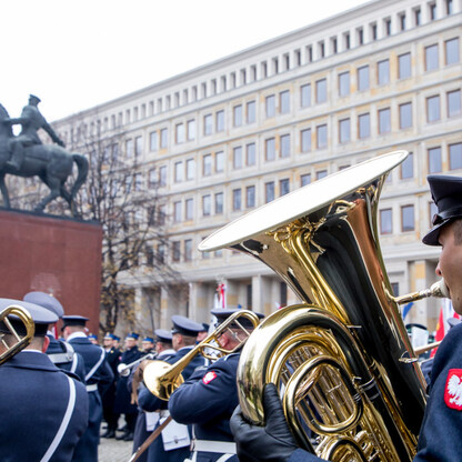 Uroczystości pod pomnikiem Józefa Piłsudskiego w Katowicach. fot. Tomasz Żak / UMWS