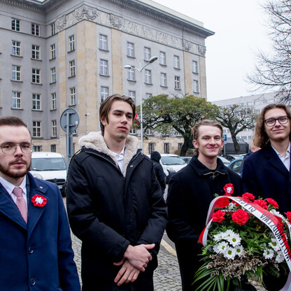 Uroczystości pod pomnikiem Józefa Piłsudskiego w Katowicach. fot. Tomasz Żak / UMWS