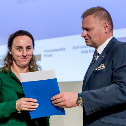 Wręczenie listów gratulacyjnych. fot. Tomasz Żak / UMWS