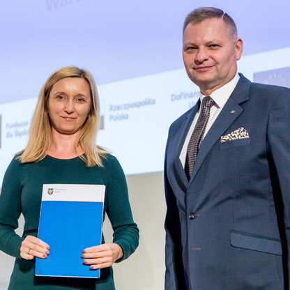 Wręczenie listów gratulacyjnych. fot. Tomasz Żak / UMWS