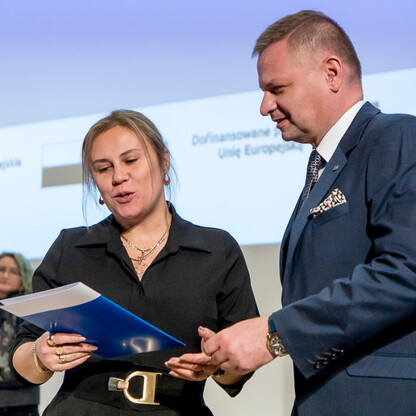 Wręczenie listów gratulacyjnych. fot. Tomasz Żak / UMWS