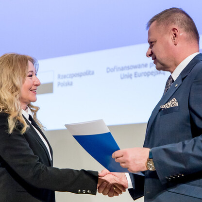 Wręczenie listów gratulacyjnych. fot. Tomasz Żak / UMWS