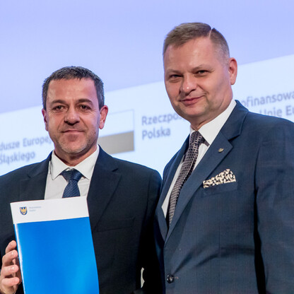 Wręczenie listów gratulacyjnych. fot. Tomasz Żak / UMWS