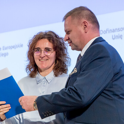 Wręczenie listów gratulacyjnych. fot. Tomasz Żak / UMWS