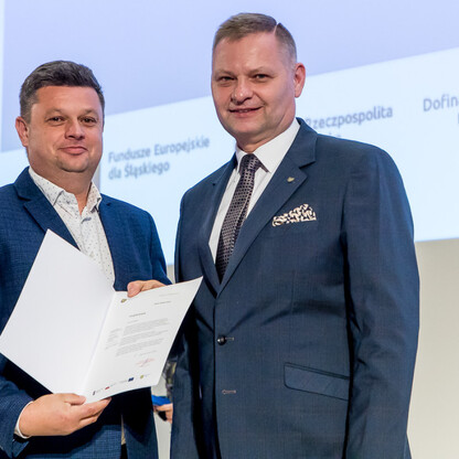 Wręczenie listów gratulacyjnych. fot. Tomasz Żak / UMWS