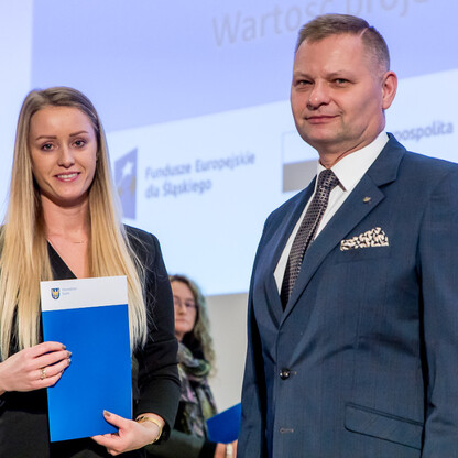 Wręczenie listów gratulacyjnych. fot. Tomasz Żak / UMWS