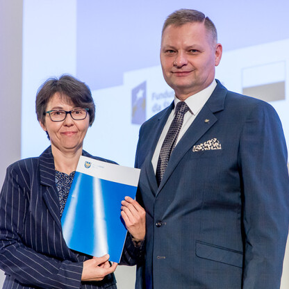 Wręczenie listów gratulacyjnych. fot. Tomasz Żak / UMWS