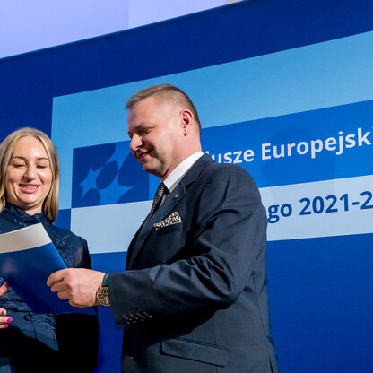 Wręczenie listów gratulacyjnych. fot. Tomasz Żak / UMWS