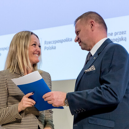 Wręczenie listów gratulacyjnych. fot. Tomasz Żak / UMWS